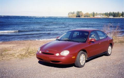 1997 Ford Taurus photo