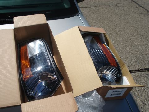 2000 Ford Crown Victoria photo
