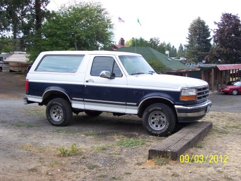 1993 Ford Bronco photo