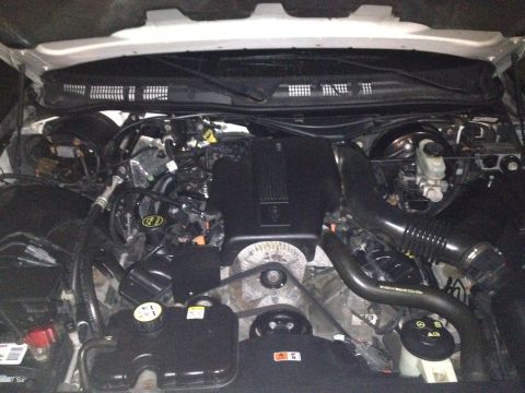 2004 Ford Crown Victoria photo