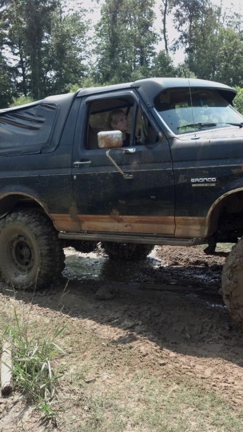 1990 Ford Bronco photo
