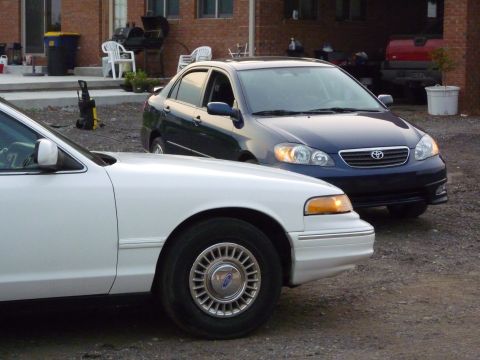 1997 Ford Crown Victoria photo