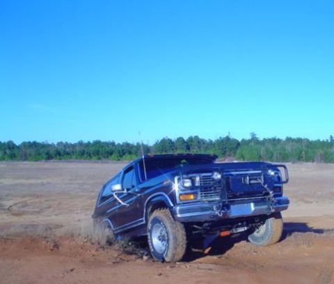 1986 Ford Bronco “Blackout”