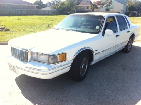 1997 Lincoln Town Car photo