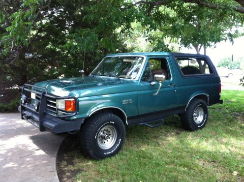 1989 Ford Bronco photo