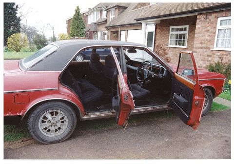 1977 Ford Granada photo