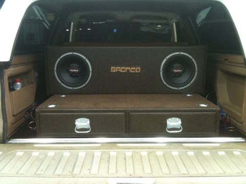 1990 Ford Bronco photo