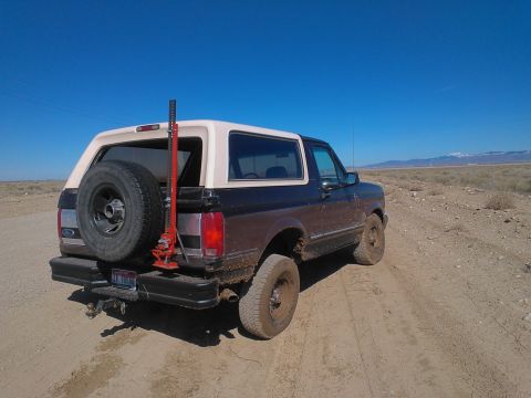 1992 Ford Bronco photo