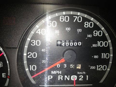 2004 Ford Crown Victoria photo