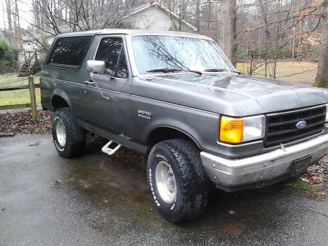 1987 Ford Bronco photo