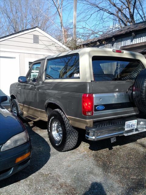 1995 Ford Bronco photo