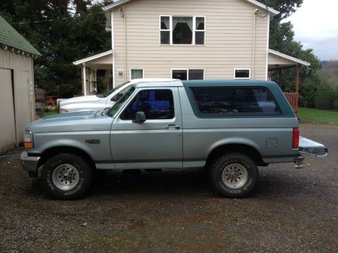 1996 Ford Bronco photo