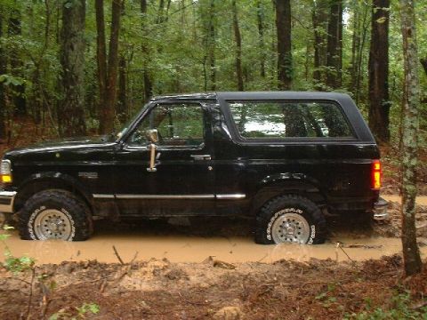 1995 Ford Bronco photo