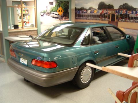 1997 Ford Taurus photo