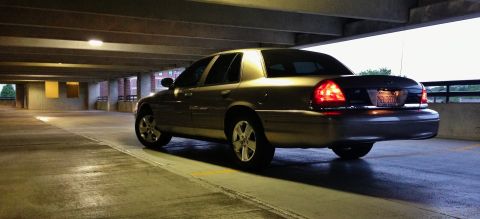 2005 Ford Crown Victoria photo