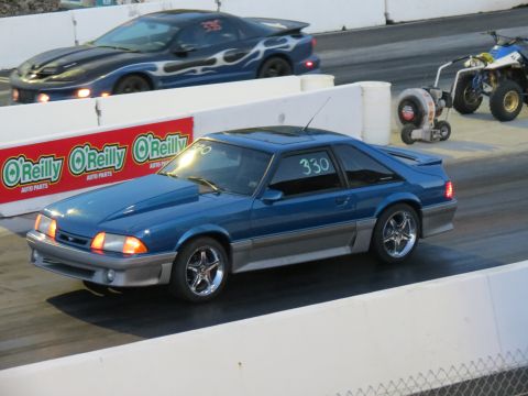 1990 Ford Mustang photo
