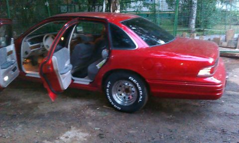 1992 Ford Crown Victoria photo