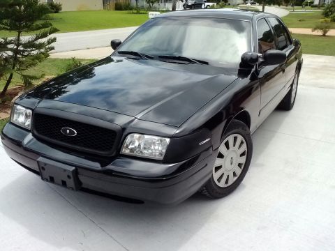 2008 Ford Crown Victoria photo