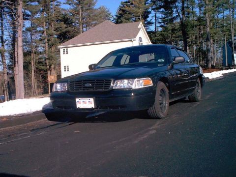2000 Ford Crown Victoria photo