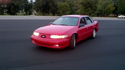 1993 Ford Taurus photo