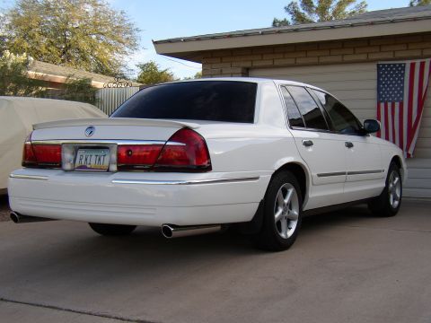 2001 Mercury Grand Marquis photo