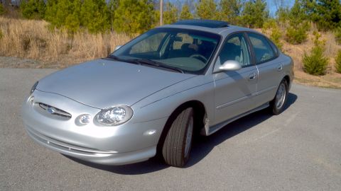 1993 Ford Taurus photo