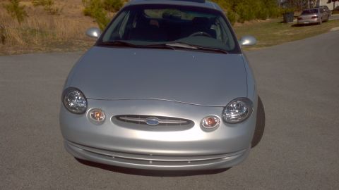 1993 Ford Taurus photo