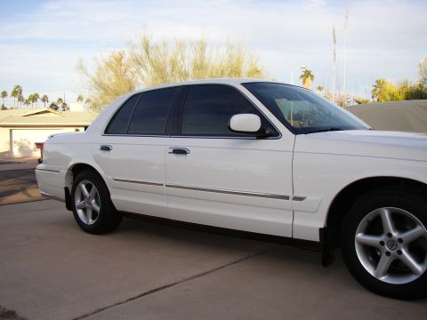 2001 Mercury Grand Marquis photo