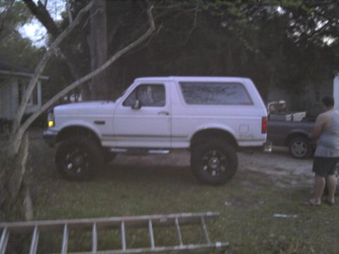 1992 Ford Bronco photo