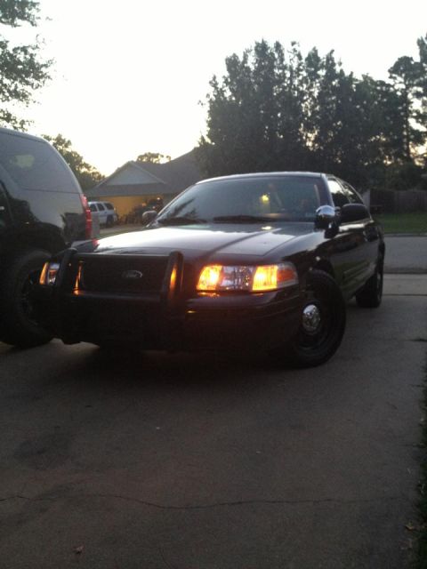 2007 Ford Crown Victoria photo