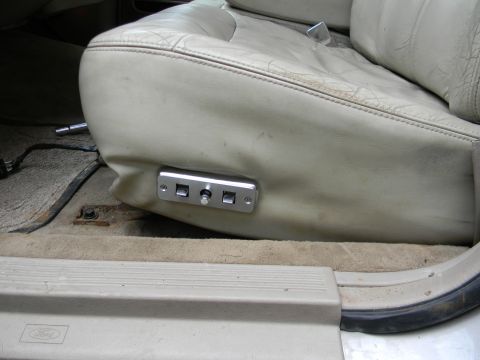 1994 Ford Crown Victoria photo