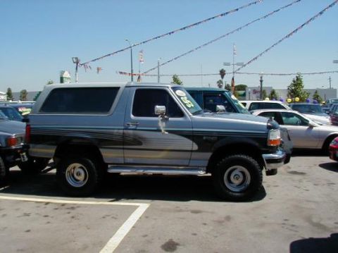 1995 Ford Bronco photo